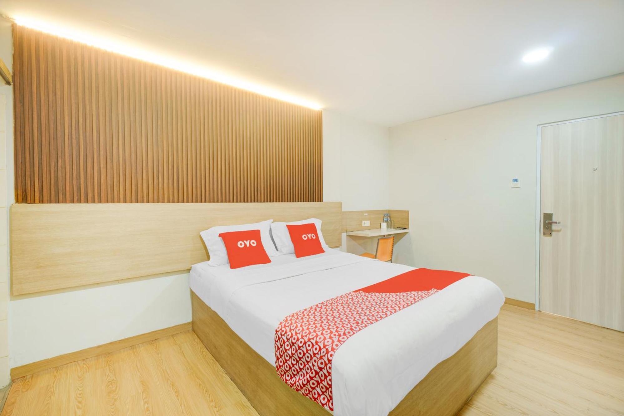 Capital O 94542 Hotel Suba Джакарта Екстериор снимка